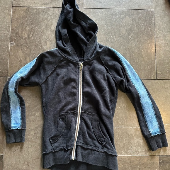 Boys Vintage Havana sweatshirt. Black with blue details. - Picture 1 of 3